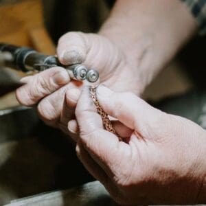 BG Repairs Page-7-polish polishing a chain